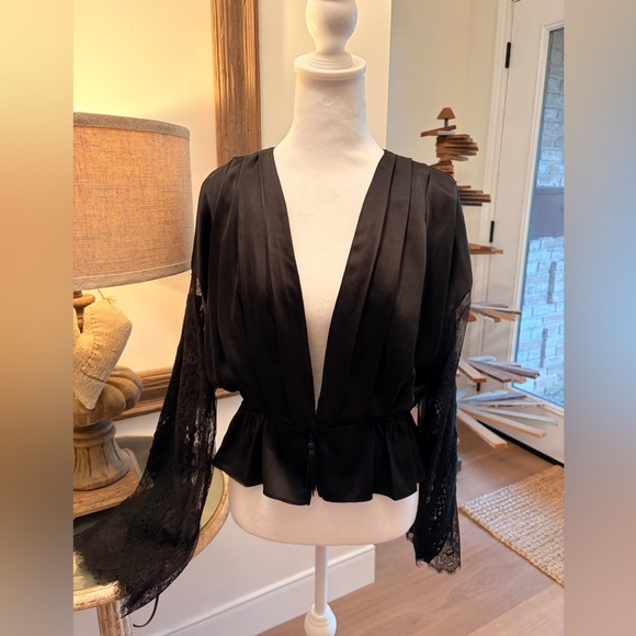 Loyd/Ford Tops - Lloyd/Ford Elegant Black Silk Women's Blouse